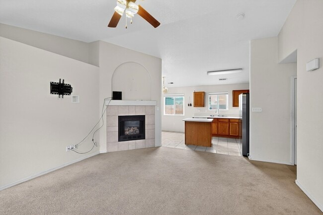 Photo - 9000 Violet Orchid Tr SW