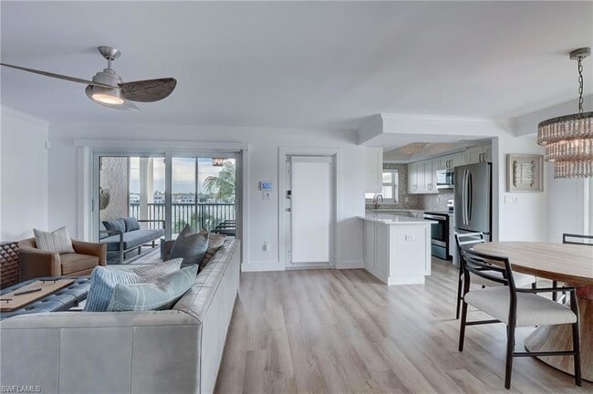 Photo - 3500 Gulf Shore Blvd N