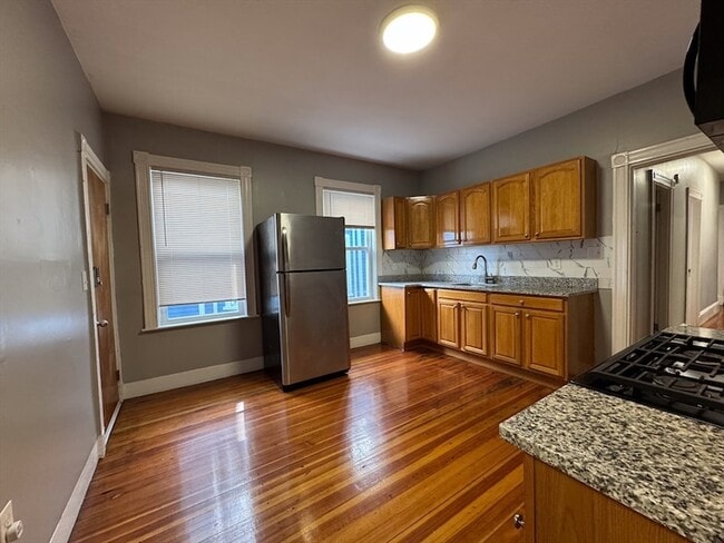 Photo - 12 Dalrymple St