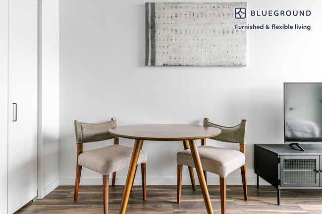 Photo - 61 W Erie St Unit SI FL3-ID1402