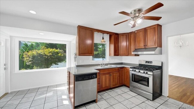Photo - 118 Van Etten Blvd