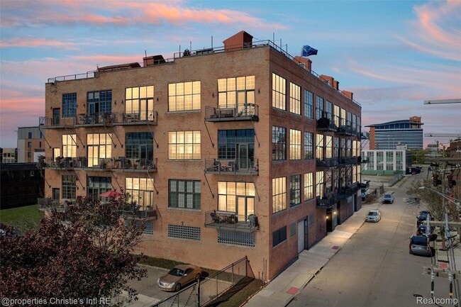 Photo - 2003 Brooklyn St Unit 29/403