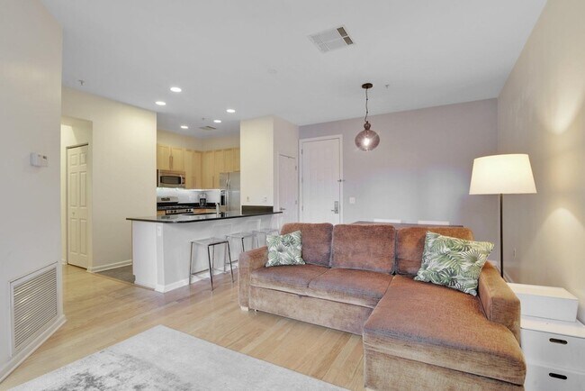 Photo - 1300 Grand St Unit 417
