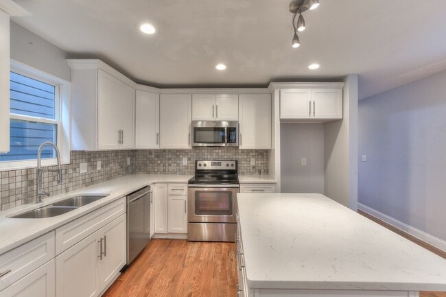 Photo - 2223 24th Ave N