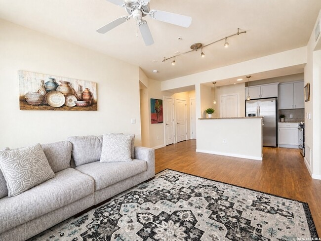 Photo - 7342 Oak Manor Dr
