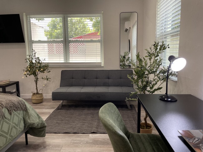 Photo - 522 NW 11th Ave Unit ID1056494P