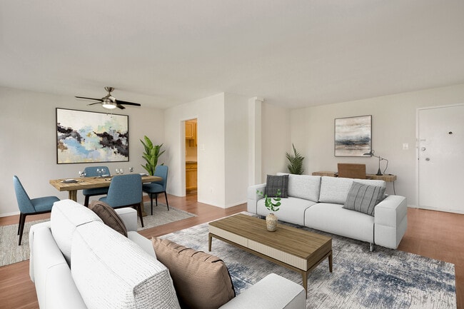 Photo - Cortland on Pike