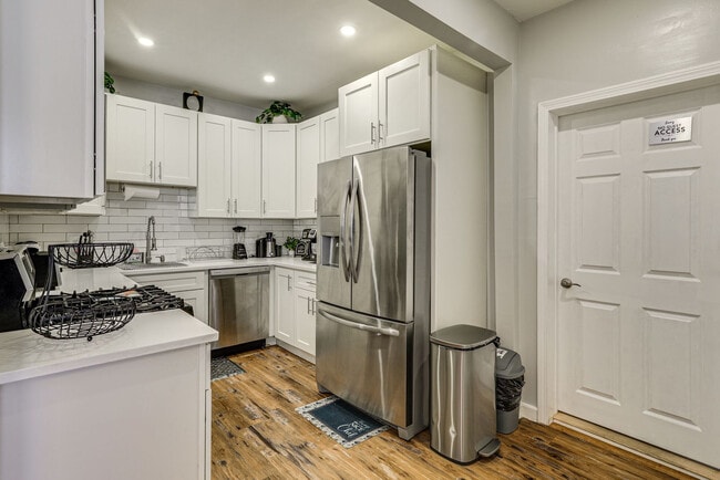 Photo - 40 Tennis Rd Unit SI ID1546231P