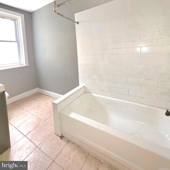 Photo - 5508 Walnut St