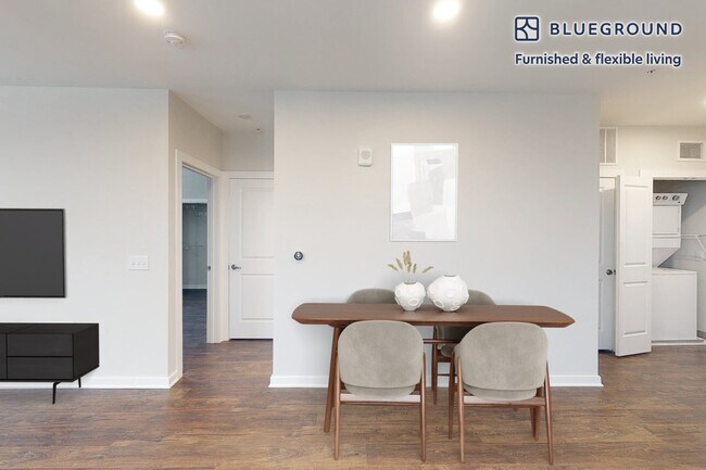 Photo - 2 E Joppa Rd