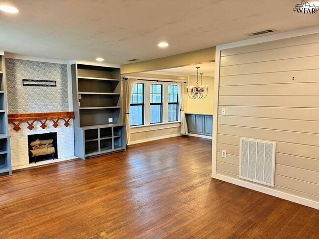 Photo - 1716 Victory Ave