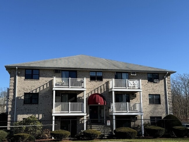 Photo - 8 Kenmar Dr Unit 58