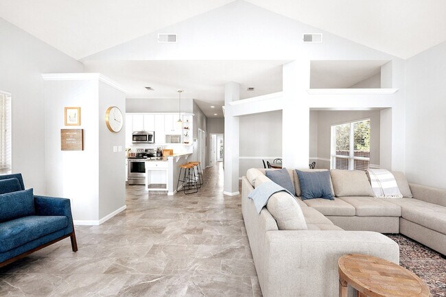 Building Photo - 4618 Windstarr Dr Unit ID1285903P