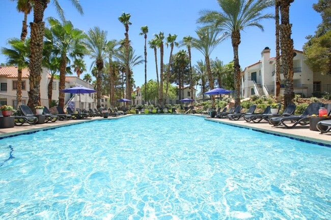 Photo - Ladera Apartments