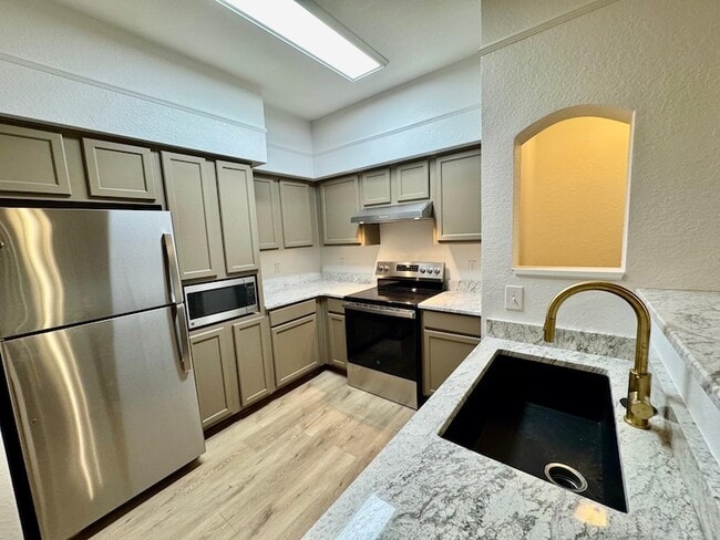 Photo - 2801 Chancellorsville Dr Unit 1012