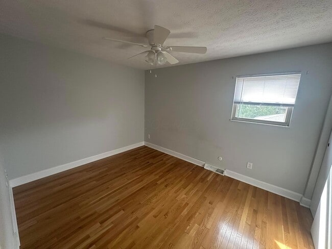 Photo - 4871 Dierker Rd