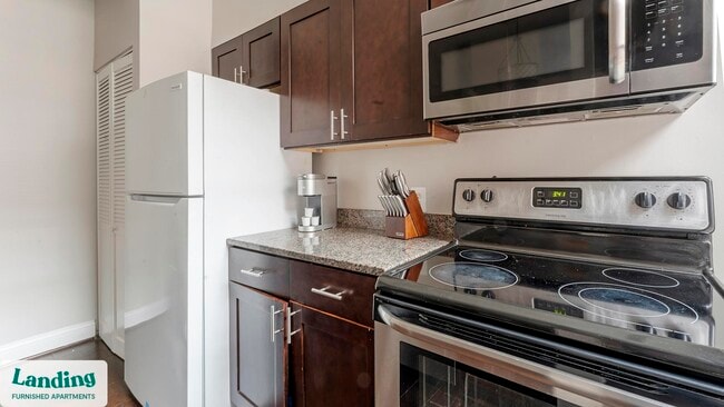 Photo - 617 W Lexington St Unit C4.1412438