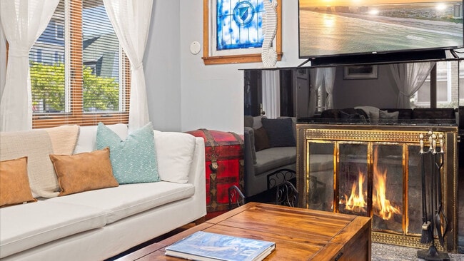 Photo - 27 S Oakland Ave Unit SI ID1309010P