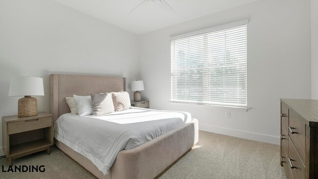 Building Photo - 5102 Station Dr Unit 2116