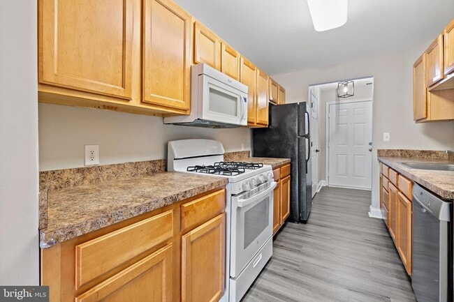 Photo - 6520 Lake Park Dr Unit 301A