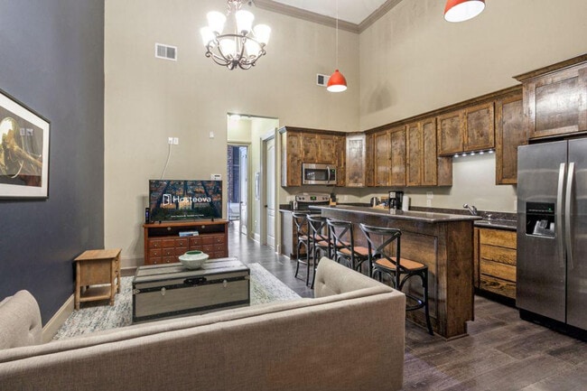 Building Photo - 30 Baronne St Unit ID1267010P