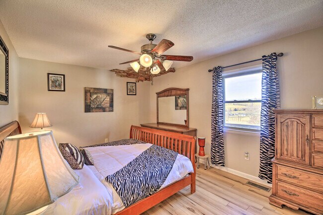 Photo - 28238 Hillman Hwy Unit SI FL1-ID1628904P