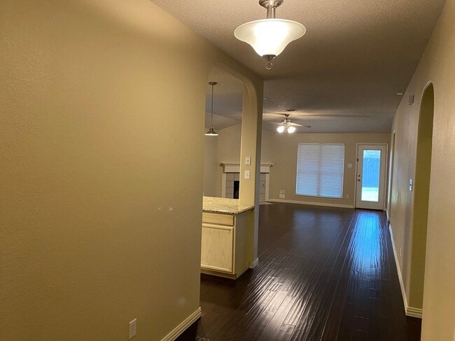 Photo - 9909 Carter Dr