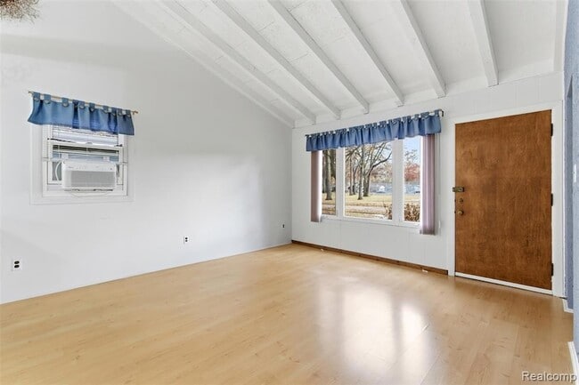 Photo - 25118 Lehigh St