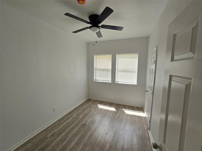 Photo - 3265 W Camp Wisdom Rd Unit 103