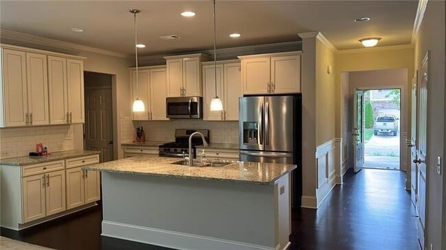 Photo - 4085 Huron Dr