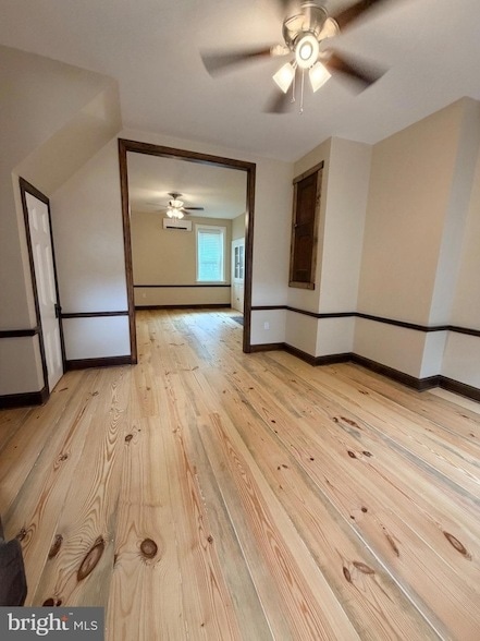 Photo - 121 E Union St