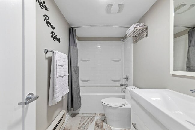 Photo - 30 U.S. 9W-SI ID1466753P Unit SI ID1466753P