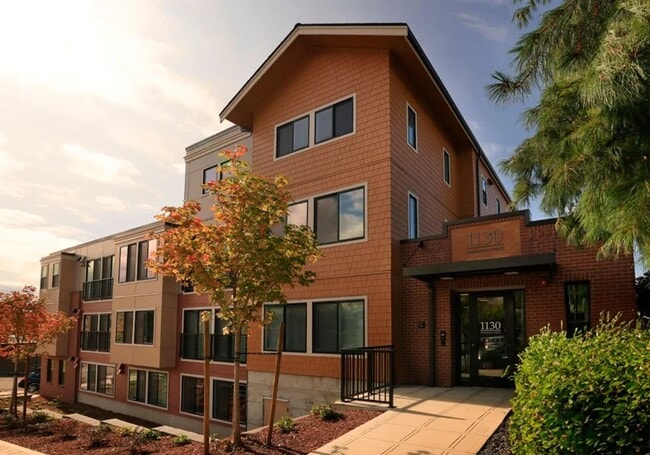 Building Photo - Orca 2 Apartments