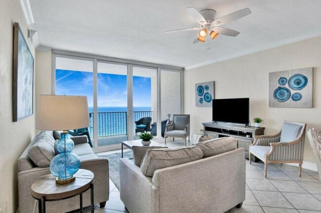 Building Photo - 365 E Beach Blvd Unit ID1381430P