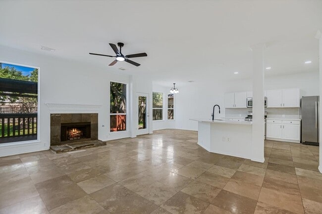 Photo - 2103 Kimra Ln