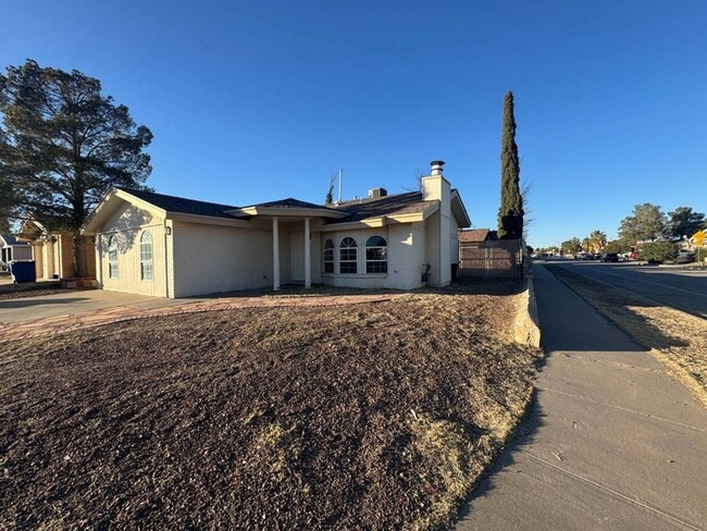 Photo - 1795 Victor Lopez Dr