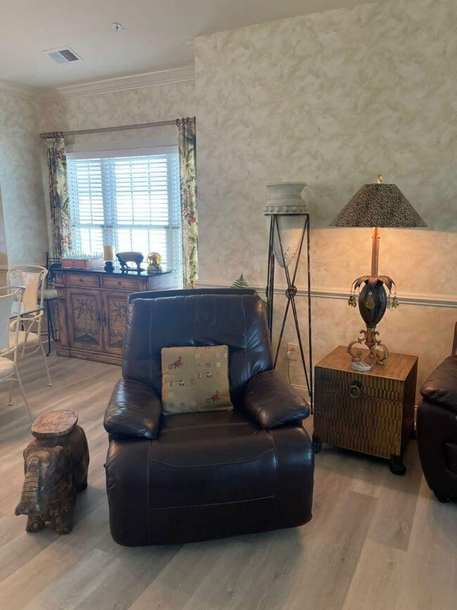 Building Photo - 4898 Magnolia Pointe Ln Unit ID1268159P