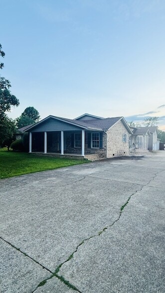 Building Photo - 3034 Fieldview Dr