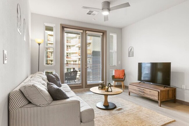 Photo - 390 N 2nd Ave Unit ID1343748P