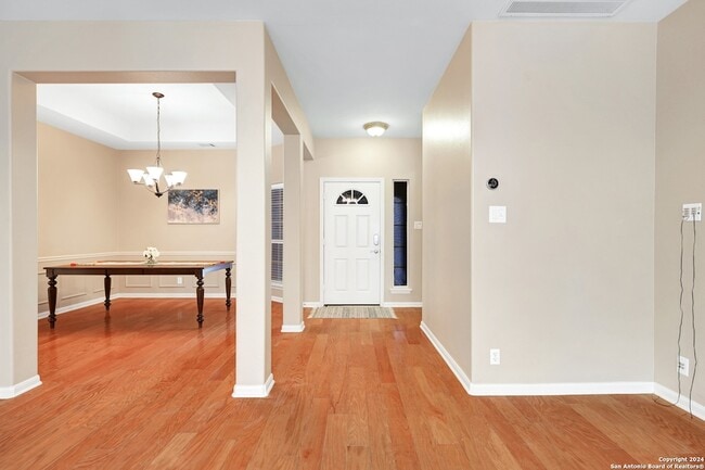 Photo - 5 Willow Heights Dr