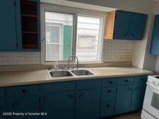 Building Photo - 604 Depot St Unit 1