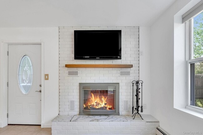 Photo - 100 E 7th St