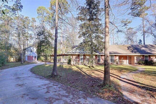 Photo - 117 Devereux Drive