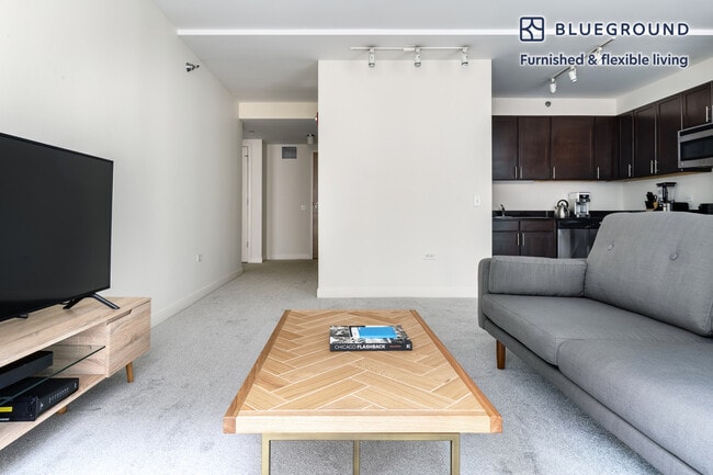 Photo - 210 N Wells St Unit FL16-ID242