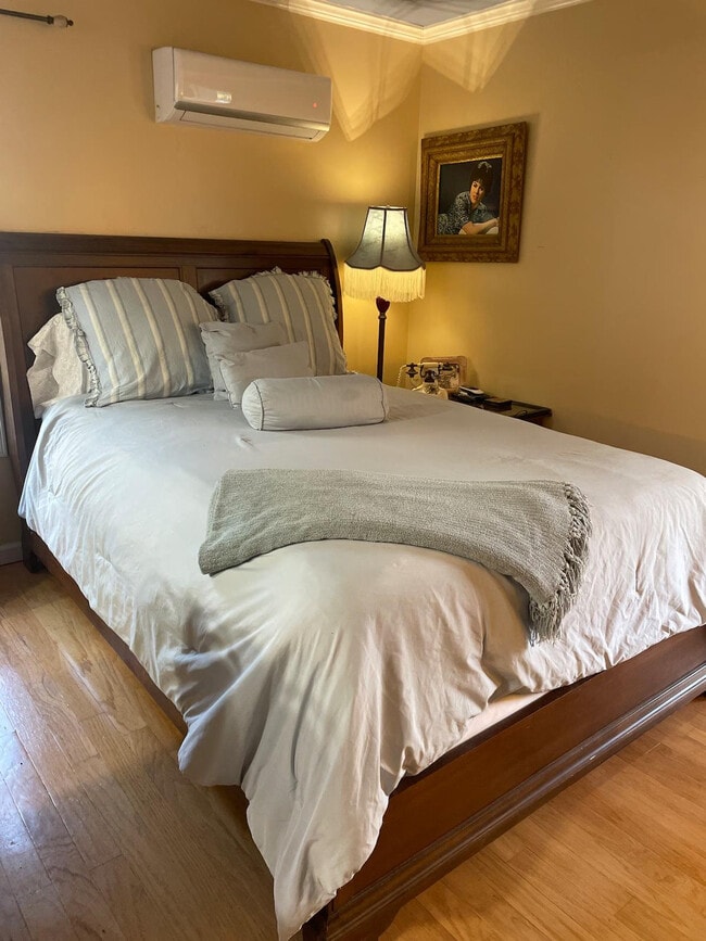 Building Photo - 198 Schools Dr Unit ID1343304P