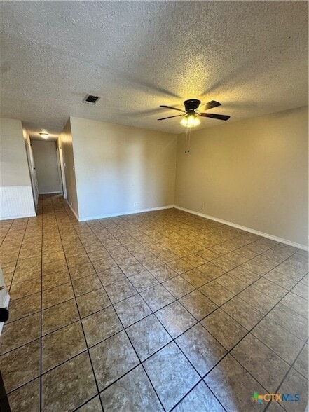 Photo - 4602 Dahlia Ln