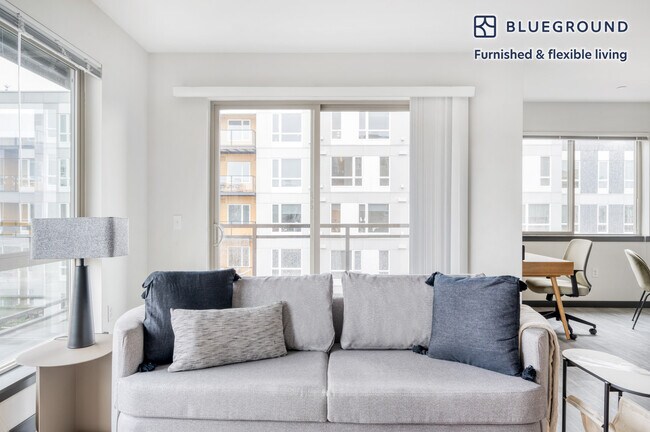 Photo - 15566 NE 22nd Pl Unit FL6-ID315