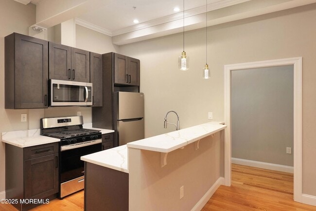 Photo - 14 W Front St Unit 2F