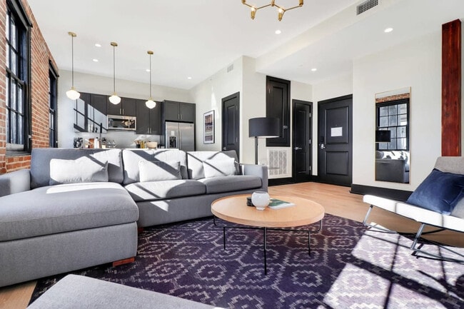 Photo - 1148 S Peters St Unit ID1268737P