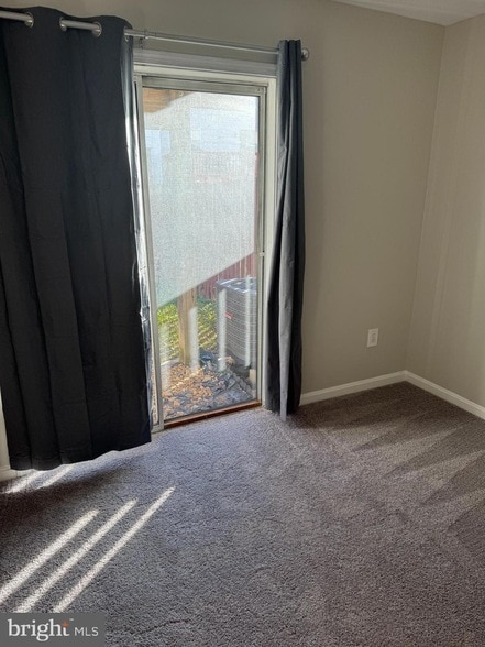 Photo - 113 Pinecove Ct